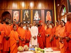 
      
      Rahul Gandhi at Sri Jagadguru Murugharajendra Vidyapeetha
      
      