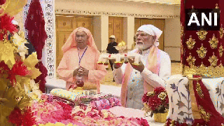 
      
      PM Modi offers prayers at Guruji Maharaj Temple in Madhya Pradesh
      
      