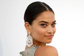
      
      2019 Victoria's Secret fashion show won't be happening: Model...
      
      