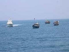 
      
      India Coast Guard seizes 3 Sri Lankan boats carrying...
      
      