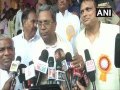 
      
      EC acting at the behest of BJP govt: Siddaramaiah
      
      
