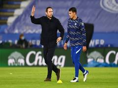 
      
      Thank you very much for everything legend: Silva to Lampard
      
      