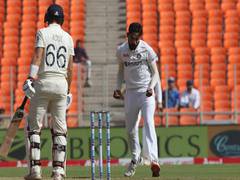 
      
      Ind vs Eng, 4th Test: Very poor batting so far from visitors,...
      
      