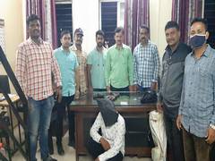 
      
      2 sand boa snakes recovered in Pune, 1 held
      
      