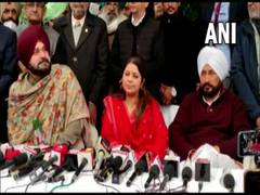 
      
      Actor Sonu Sood's sister Malvika joins Congress ahead of...
      
      