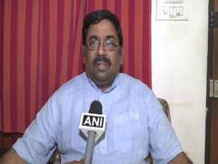 
      
      Hyderabad: TR Sriniwas slams KCR for "insensitive comments"...
      
      