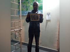 
      
      WB: Nigerian national held for travelling towards Nepal...
      
      
