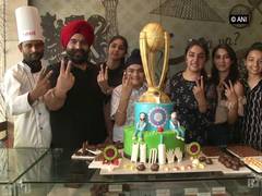 
      
      Fans cheers India by making 20kg World Cup-themed cake
      
      