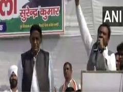 
      
      Cong leader mistakenly cheers for Priyanka Chopra instead of...
      
      