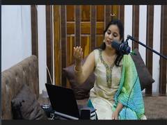 
      
      Singer Swapnali Gaikwad's tribute to veteran singer Lata...
      
      