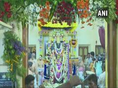 
      
      TN: Devotees throng Sri Devarajaswami temple to offer prayers
      
      