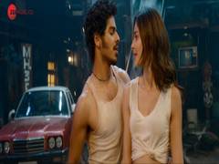 
      
      'Tehas Nehas' the romantic number from the movie 'Khaali...
      
      
