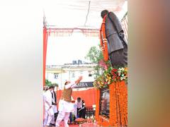 
      
      Rajnath Singh unveils statue of Lalji Tandon on his first...
      
      