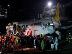 
      
      One dead after plane skids off at Istanbul Airport, 157 injured 
      
      