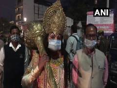 
      
      UP police spreads awareness on road safety, COVID
      
      