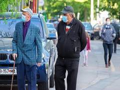 
      
      US CDC makes wearing masks mandatory in public transport from...
      
      