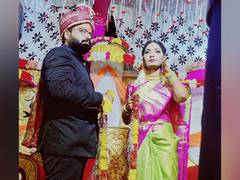 
      
      Bhojpuri singer Neha Singh Rathore is now married
      
      