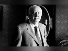 
      
      Pallonji Mistry, Chairman of Shapoorji Pallonji Group, passes way
      
      