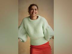
      
      Deepika Padukone spends Sunday chilling to Harrdy Sandhu's...
      
      