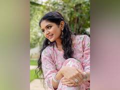 
      
      'Feel honoured that I am entering the same industry as my father'
      
      