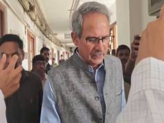 
      
      Shiv Sena (UBT) issues show-cause notices to absent MPs
      
      