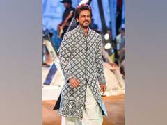 
      
      Katrina Kaif, Sara Ali Khan, more stars extend heartwarming...
      
      