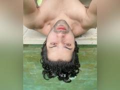 
      
      'Ab mujhe raat din, Vaccine ka intezaar hain,' says Varun...
      
      
