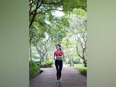 
    Regular exercise can provide relief for dry, itchy eyes: Study
    
