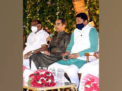 
      
      Rift emerges in Maha govt, Cong leader complains to Sonia Gandhi
      
      