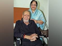 
      
      Shammi Kapoor's wife Neila Devi arrives for Ranbir-Alia's wedding
      
      