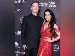 
      
      Check out how Preity Zinta wished husband Gene Goodenough on bday
      
      