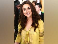 
      
      Preity Zinta recalls shooting for 'Dil Se'
      
      
