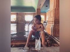 
      
      Kareena Kapoor Khan snaps Taimur chilling by pool
      
      