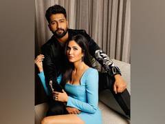 
      
      Vicky Kaushal, Katrina Kaif back in Mumbai after romantic getaway
      
      