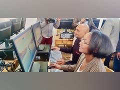 
      
      India donates 50 computers in Madagascar's largest school
      
      