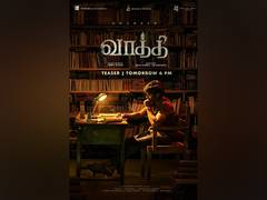 
      
      Dhanush's first look from 'Vaathi' unveiled
      
      