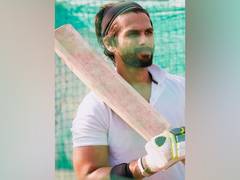 
      
      Shahid Kapoor gives sneak-peak of practice session for 'Jersey'
      
      