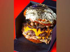 
      
      Hamburger in golden veil
      
      