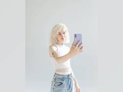 
      
      Cellphone 'selfies' may distort facial structures, shows study
      
      