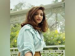 
      
      Yami Gautam shuts trolls, says 'Bala' is about 'loving oneself'
      
      