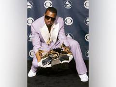 
      
      Will Kanye West attend 2022 Grammys?
      
      