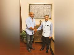 
      
      SL: Tourism brand ambassador Sanath Jayasuriya meets Indian envoy
      
      