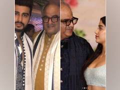 
      
      Kapoor siblings share heartfelt messages for father Boney
      
      