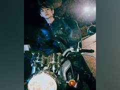 
      
      Baekhyun's 'Bambi' selected as 'The Best K-Pop Songs of 2021' 
      
      