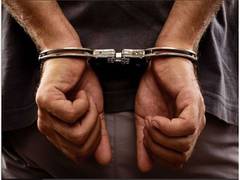 
      
      Delhi cops suspect role of insiders in illegal call details case 
      
      
