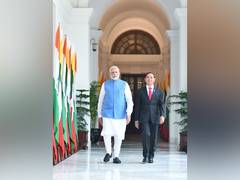 
      
      India, Myanmar sign 10 MoUs; 4 of them to construct roads,...
      
      