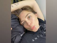 
      
      Florence Pugh reveals she fainted while getting her septum pierced
      
      