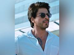 
      
      SRK grooves to his song 'I am the best' at Mumbai Police event
      
      