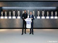 
      
      Karim Benzema extends his stay with Real Madrid until 2023 
      
      
