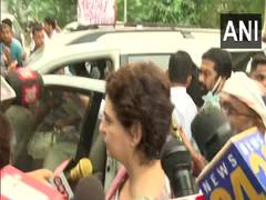 
      
      Police detain Priyanka Gandhi Vadra while on way to Agra,...
      
      